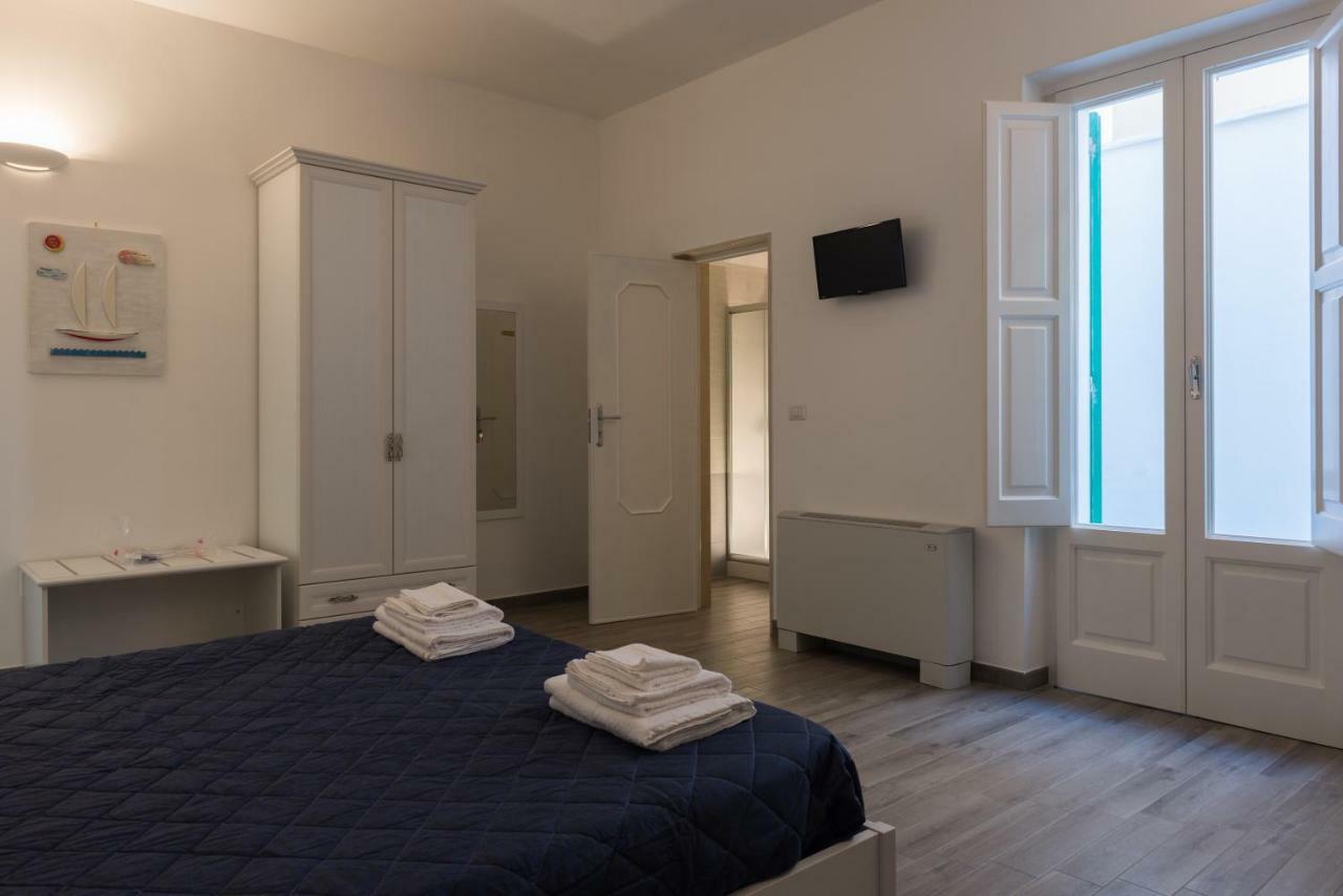 B&B Rotta Mediterranea Монополи Екстериор снимка